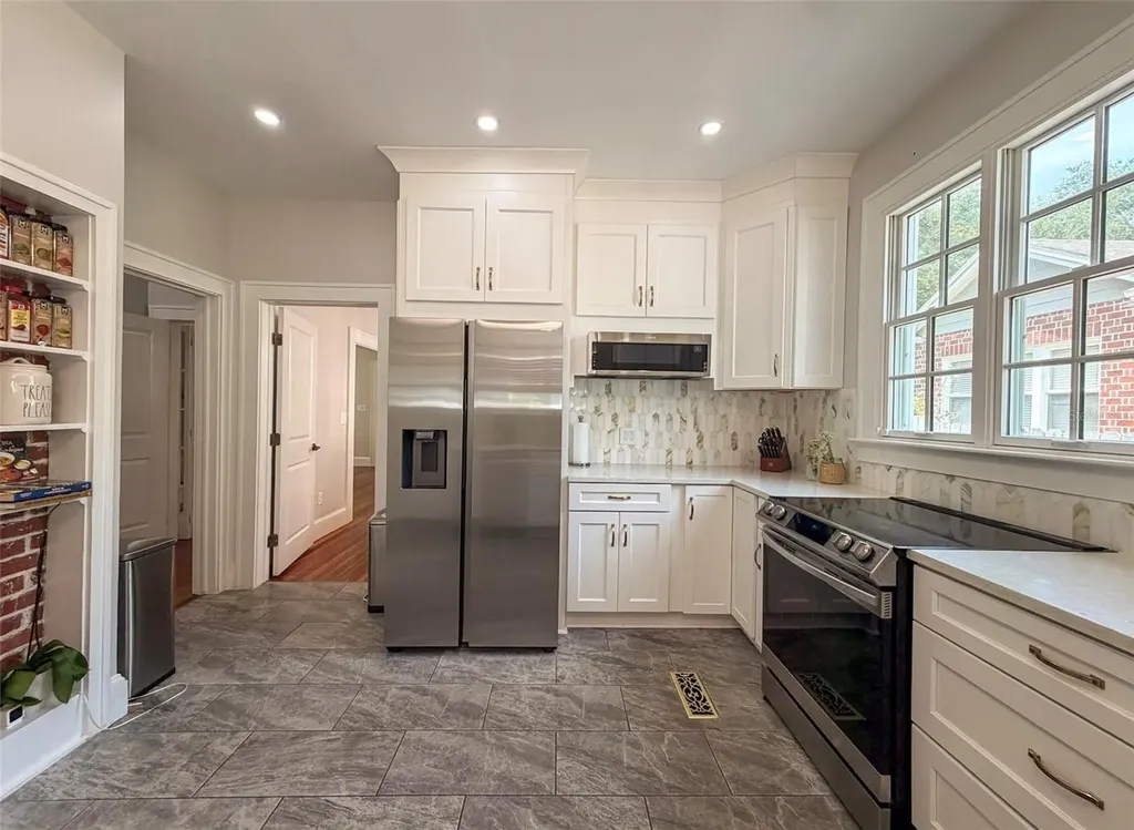 417 SW 10th Street Gainesville FL 32601