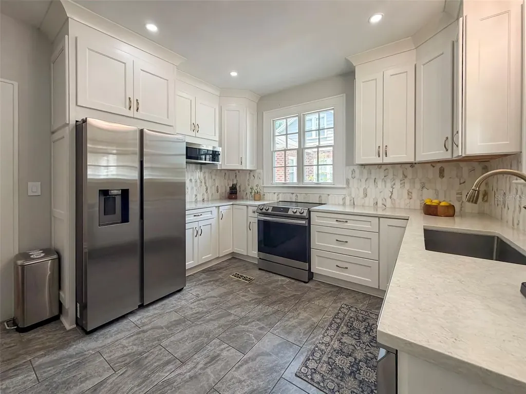 417 SW 10th Street Gainesville FL 32601
