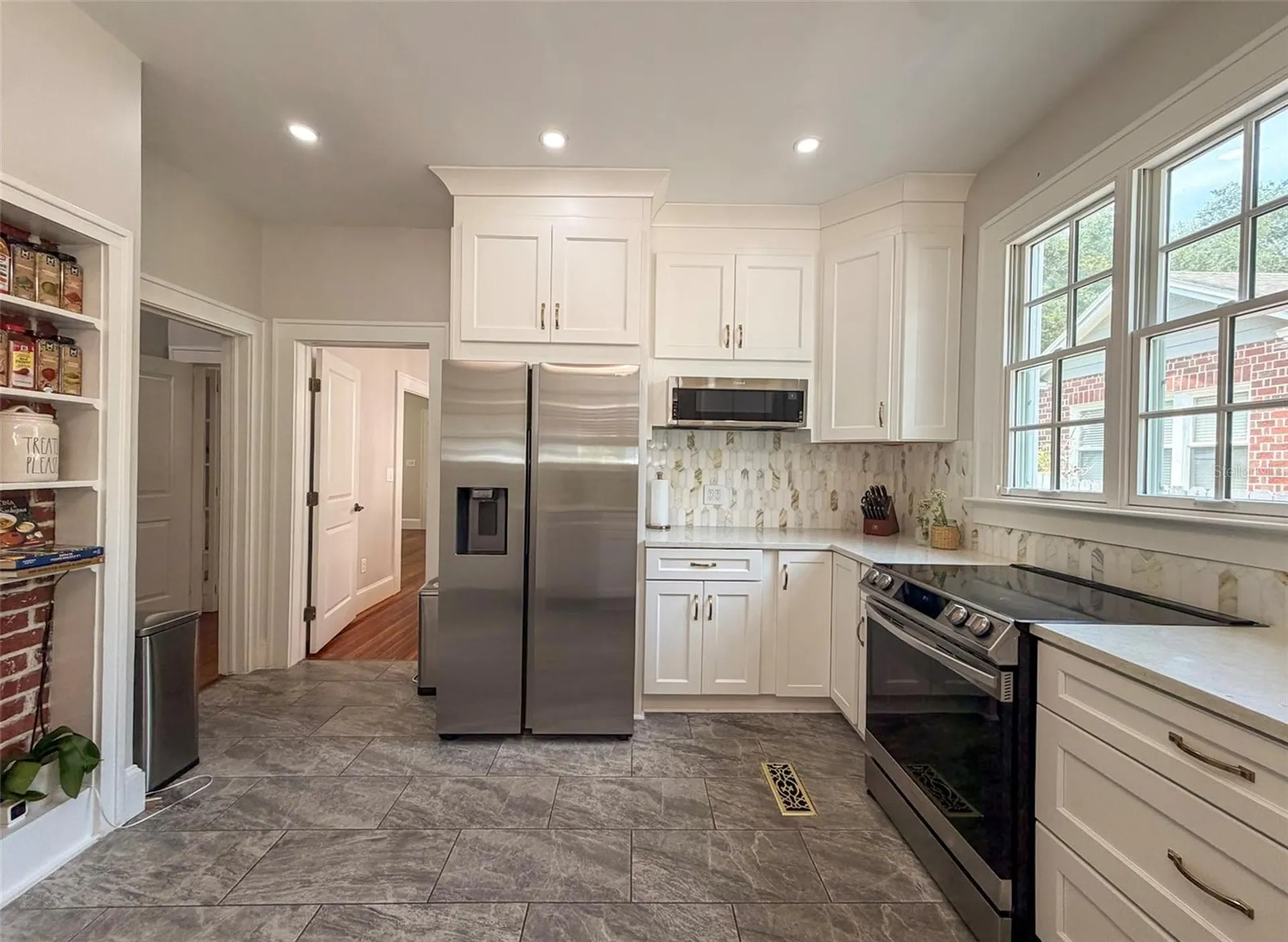 417 SW 10th Street Gainesville FL 32601