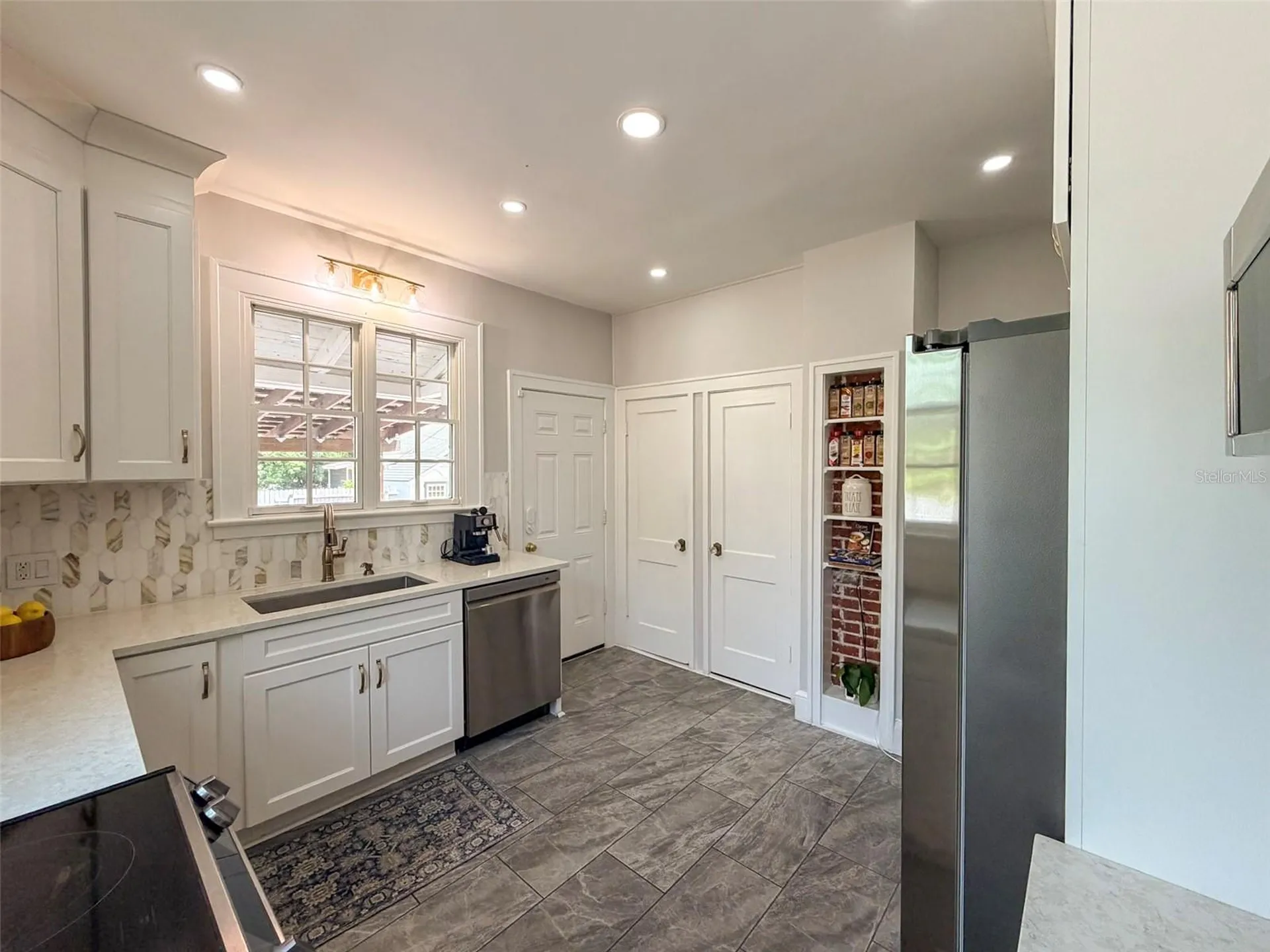 417 SW 10th Street Gainesville FL 32601