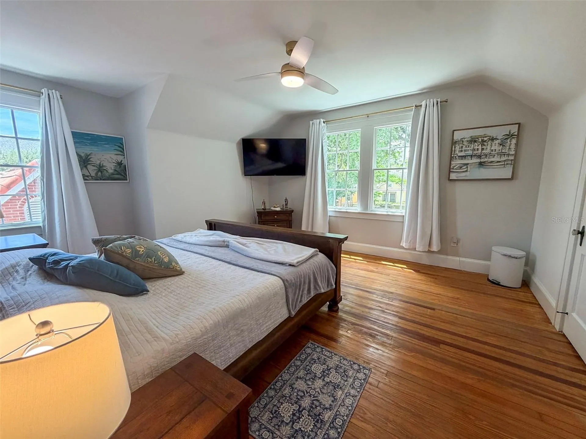 417 SW 10th Street Gainesville FL 32601