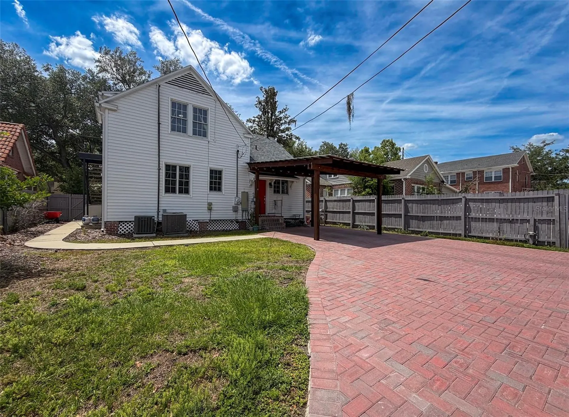 417 SW 10th Street Gainesville FL 32601