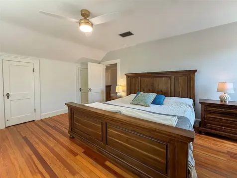 417 SW 10th Street Gainesville FL 32601