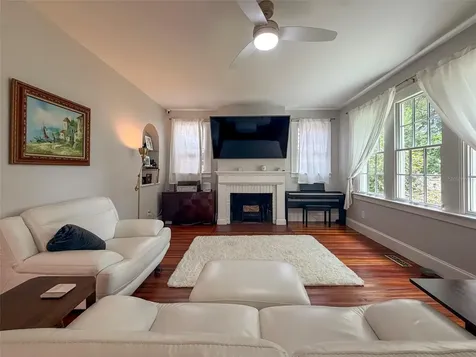 417 SW 10th Street Gainesville FL 32601