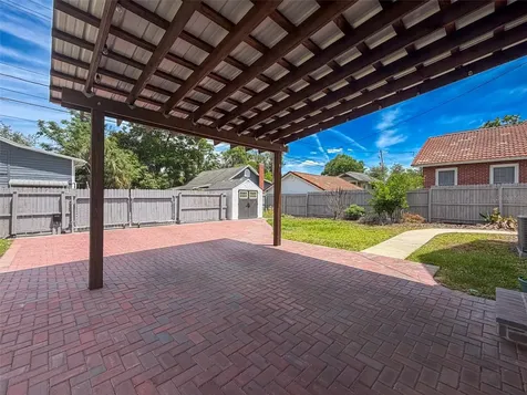 417 SW 10th Street Gainesville FL 32601
