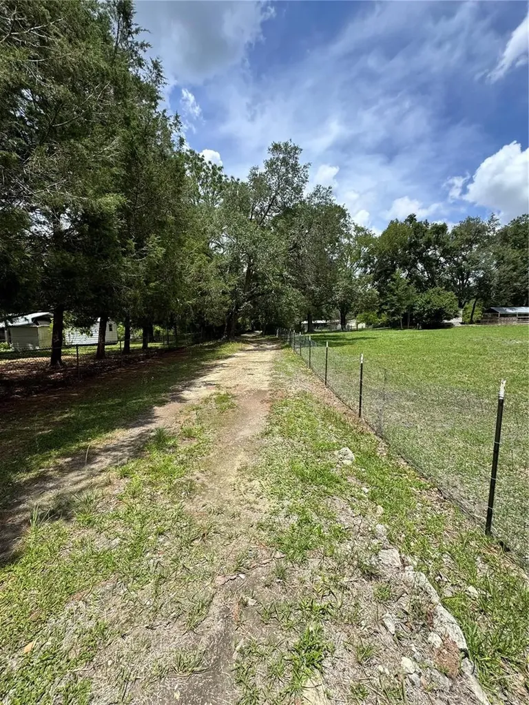 16051 NE 71st Street Williston FL 32696
