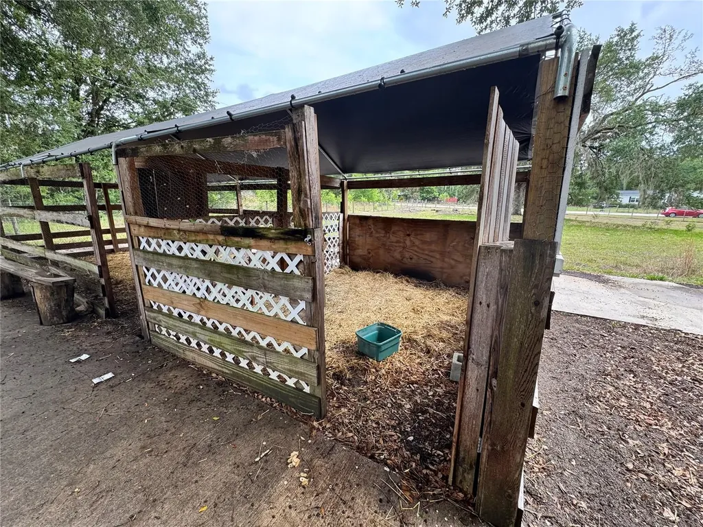 16051 NE 71st Street Williston FL 32696