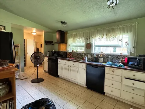 16051 NE 71st Street Williston FL 32696