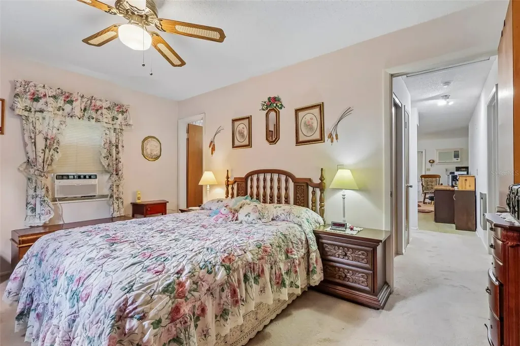 774 SE 116th Lane Webster FL 33597