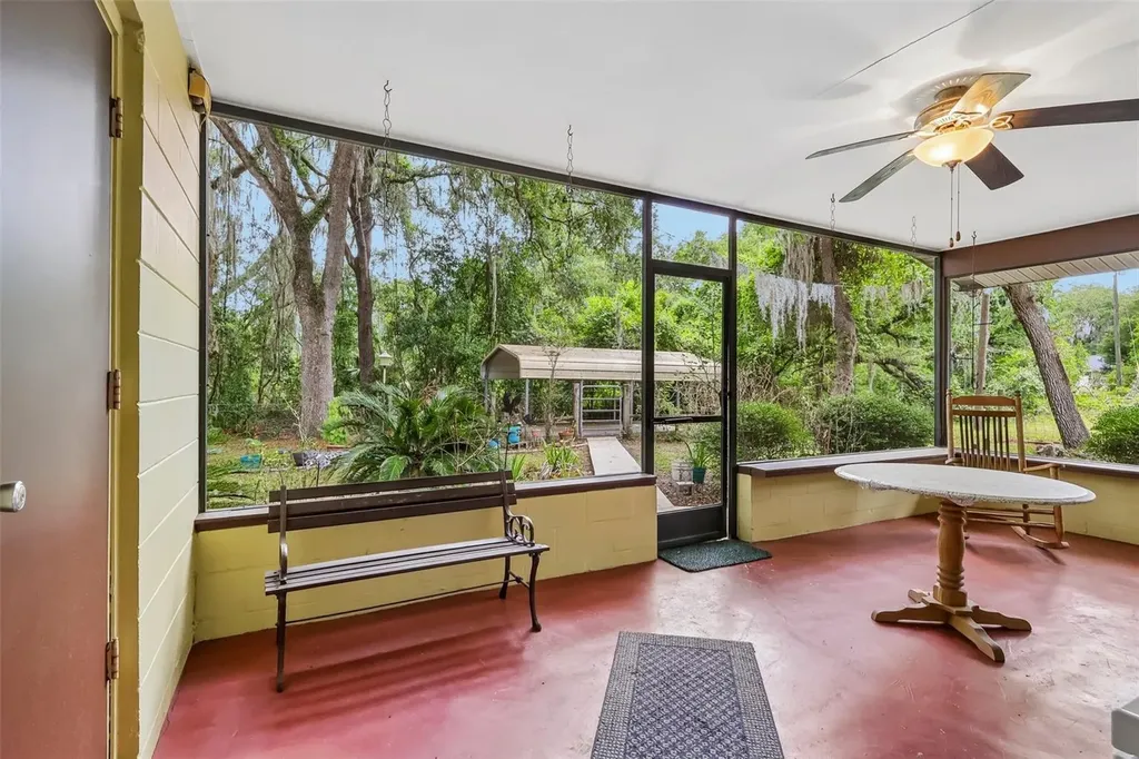 774 SE 116th Lane Webster FL 33597