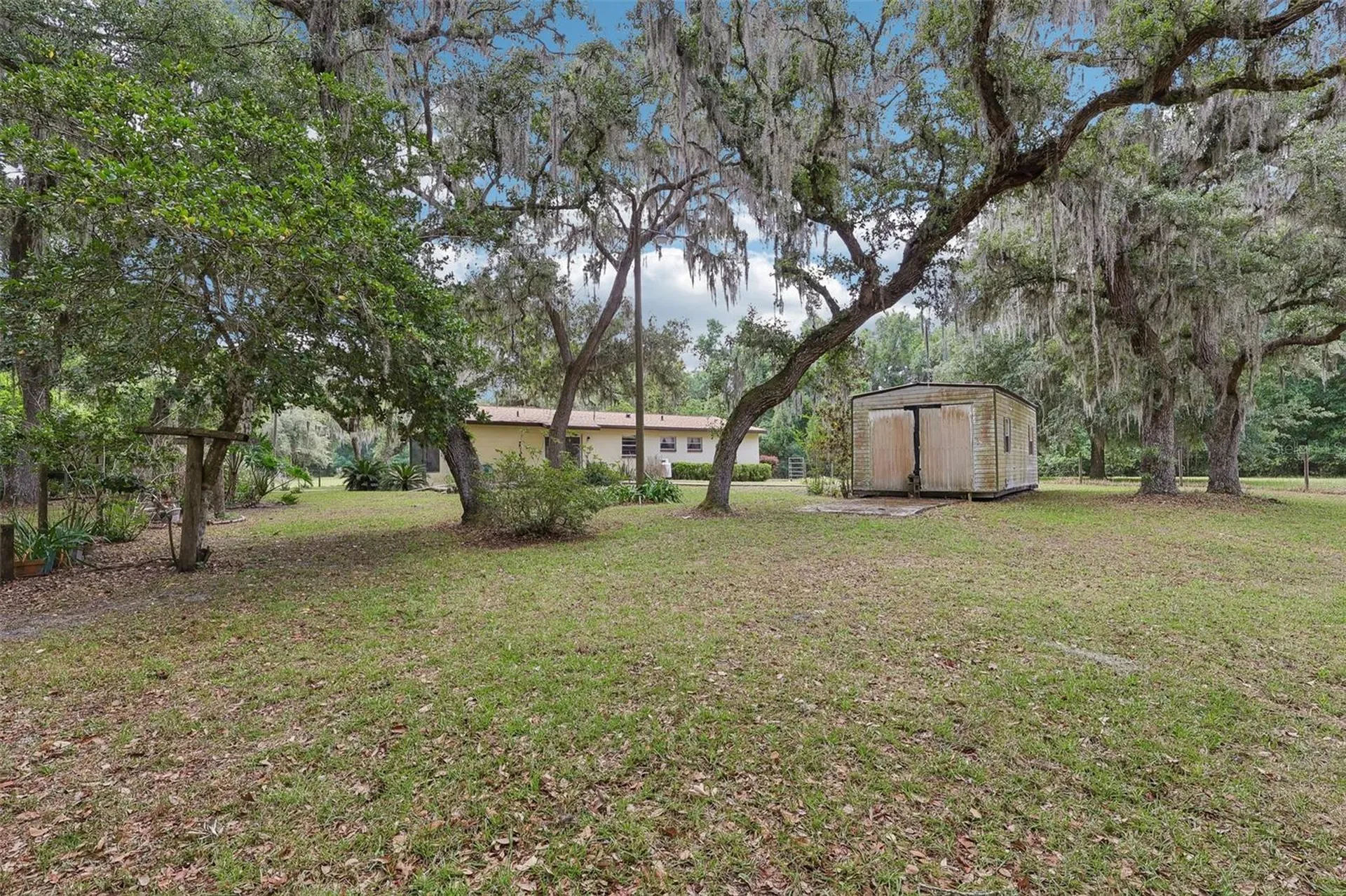 774 SE 116th Lane Webster FL 33597