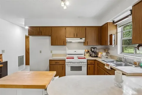 774 SE 116th Lane Webster FL 33597