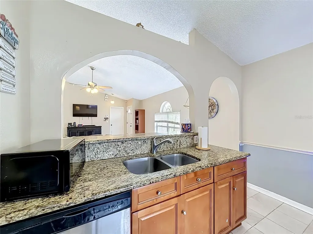 5650 New Cambridge Road Orlando FL 32810