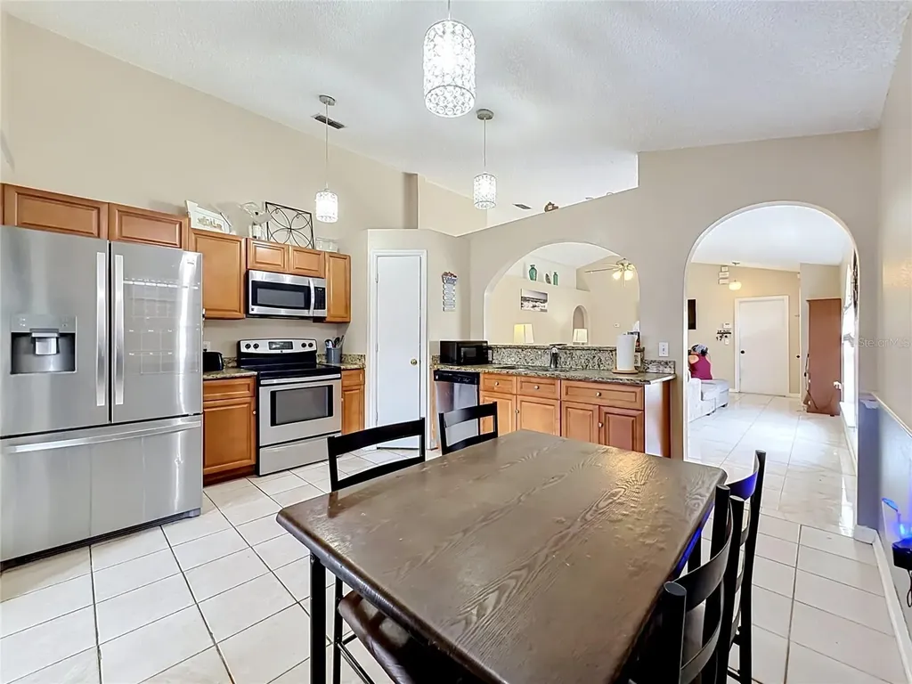 5650 New Cambridge Road Orlando FL 32810