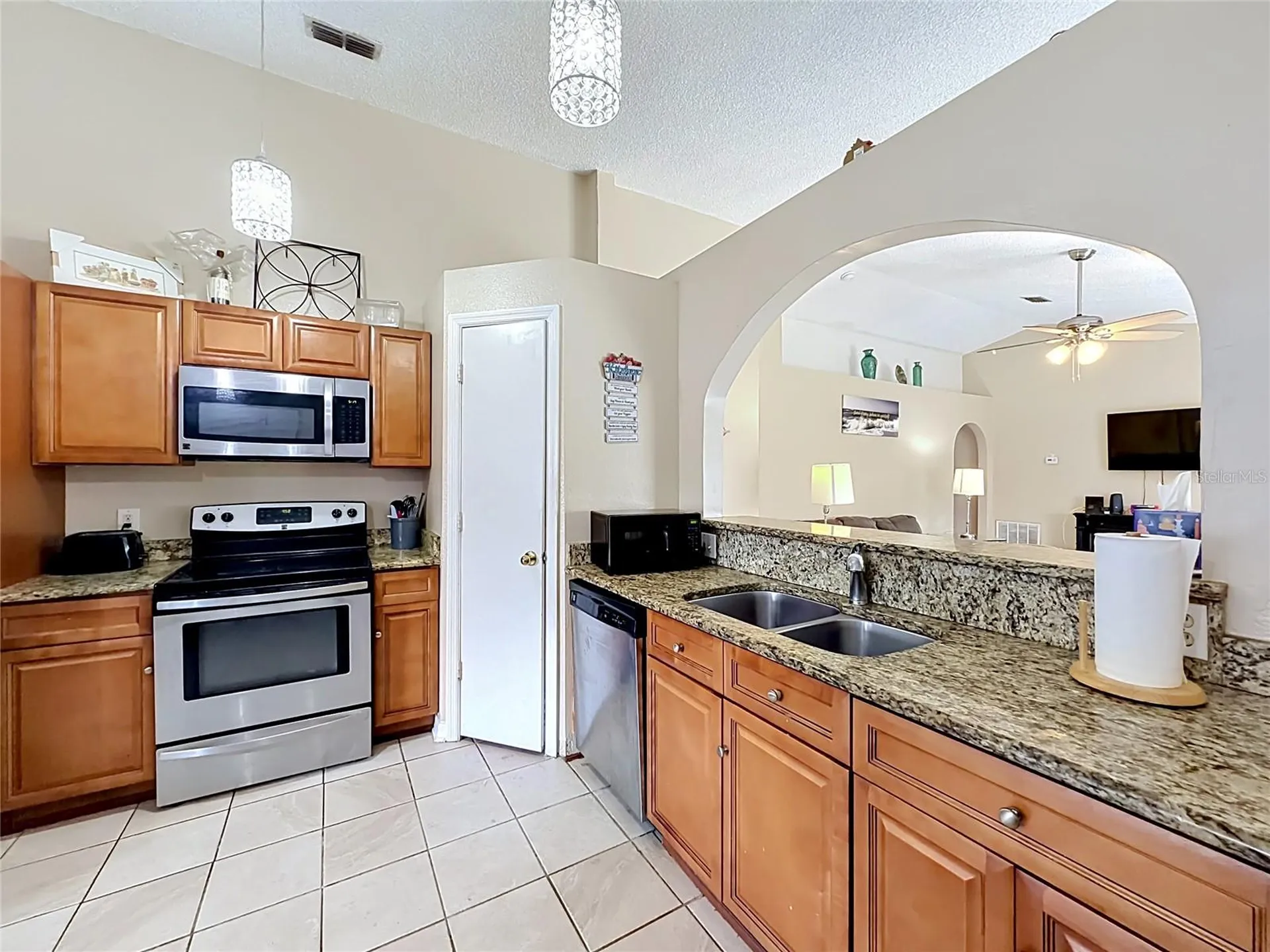 5650 New Cambridge Road Orlando FL 32810