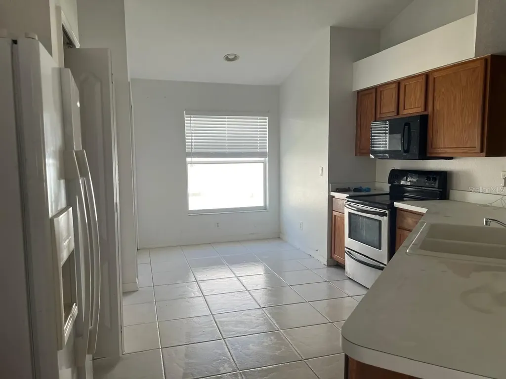2205 Roanoke Springs Drive Ruskin FL 33570