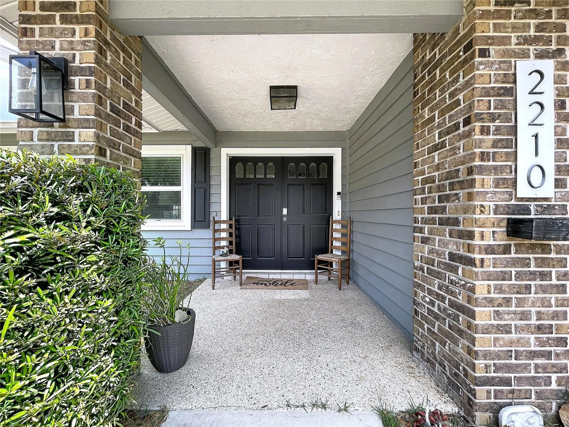 2210 Arbor Oaks Drive Valrico FL 33594