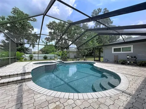 2210 Arbor Oaks Drive Valrico FL 33594