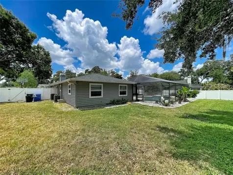 2210 Arbor Oaks Drive Valrico FL 33594