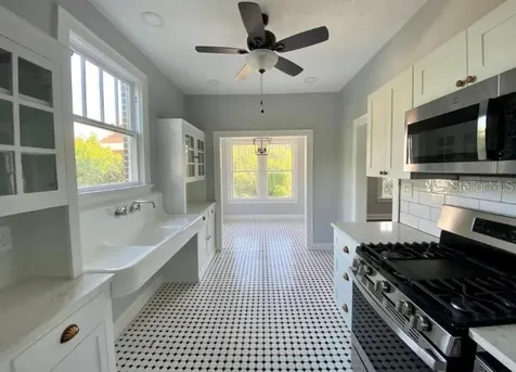 5205 N Central Avenue Tampa FL 33603