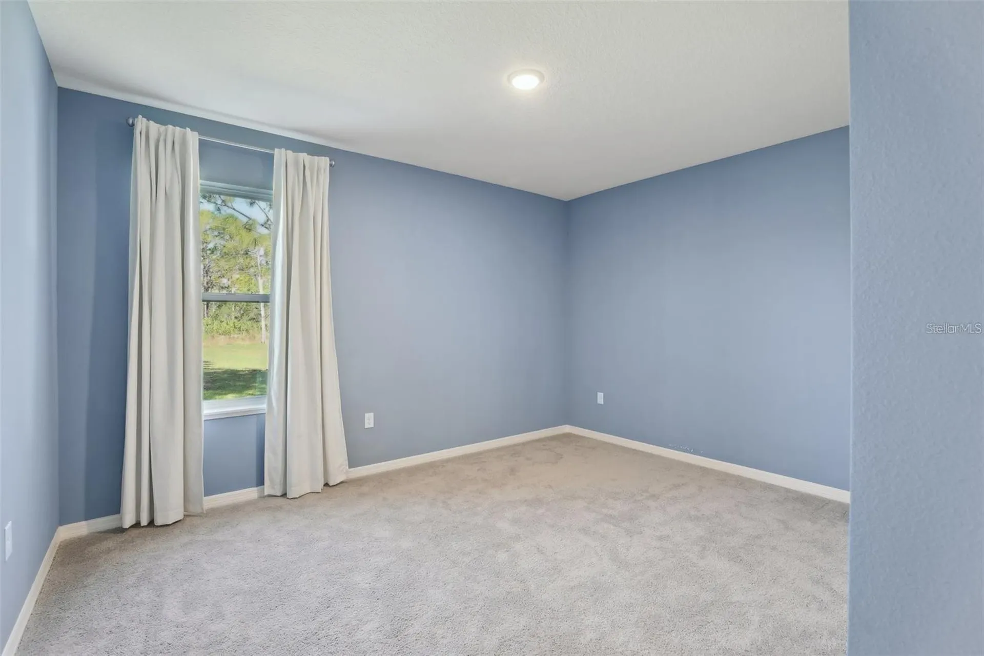 2410 Park Avenue Indian Lake Estates FL 33855