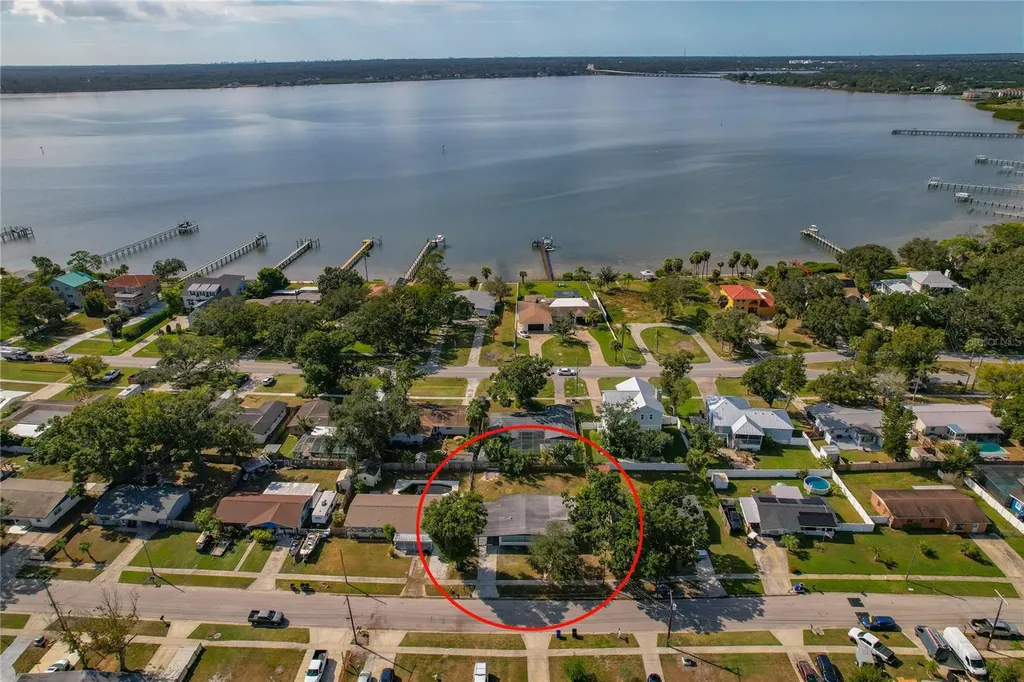 316 Country Club Drive Oldsmar FL 34677