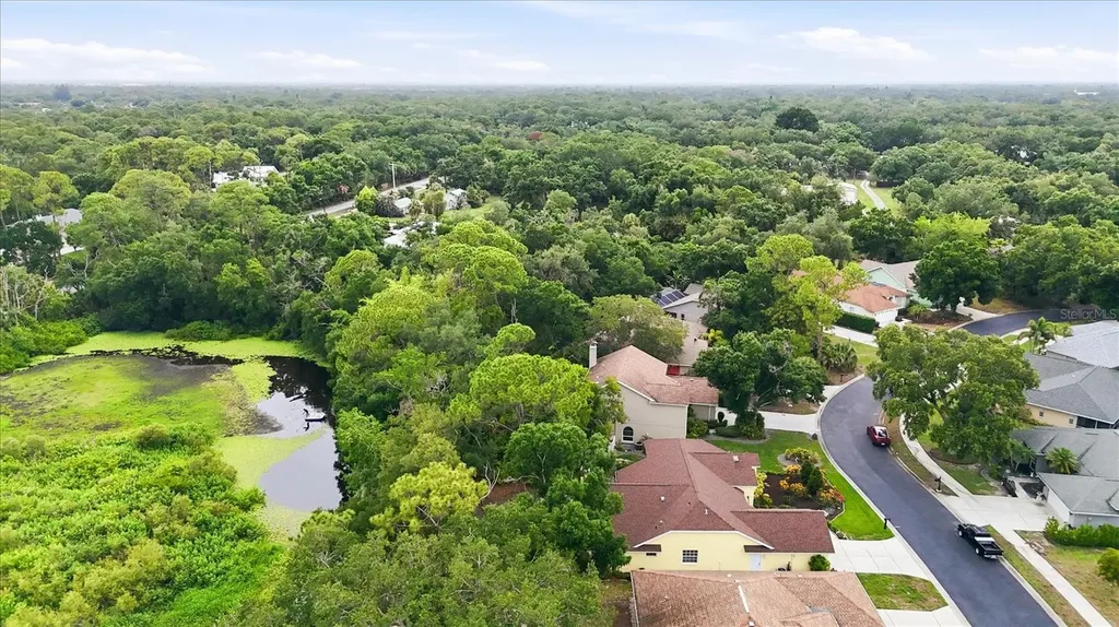3510 Crystal Lakes Court Sarasota FL 34235