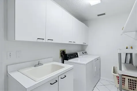 3510 Crystal Lakes Court Sarasota FL 34235