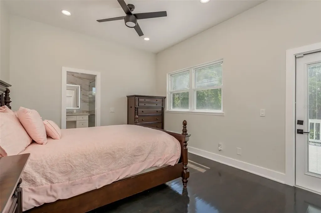 877 Cypress Lakeview Court Tarpon Springs FL 34688