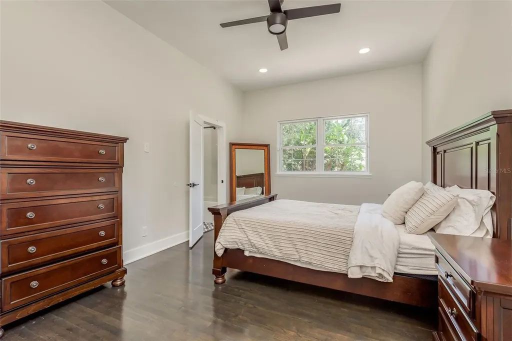 877 Cypress Lakeview Court Tarpon Springs FL 34688