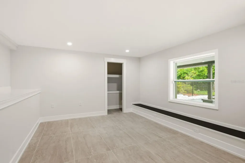 877 Cypress Lakeview Court Tarpon Springs FL 34688