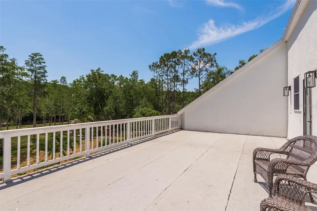 877 Cypress Lakeview Court Tarpon Springs FL 34688