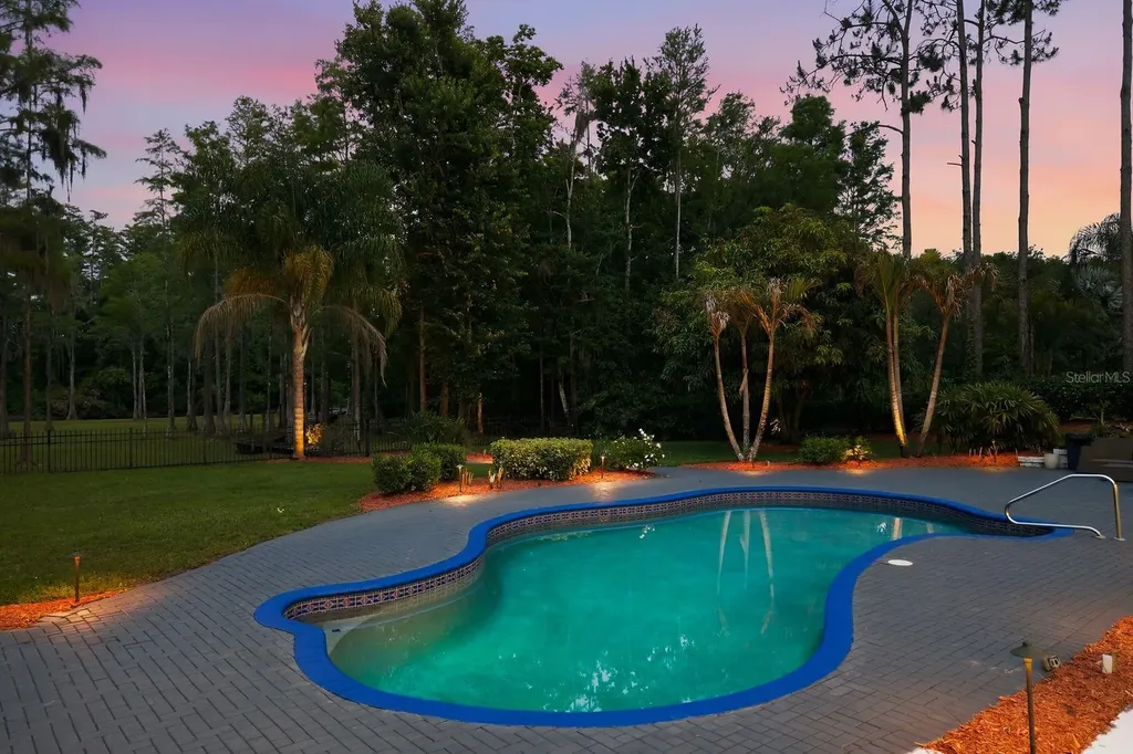 877 Cypress Lakeview Court Tarpon Springs FL 34688