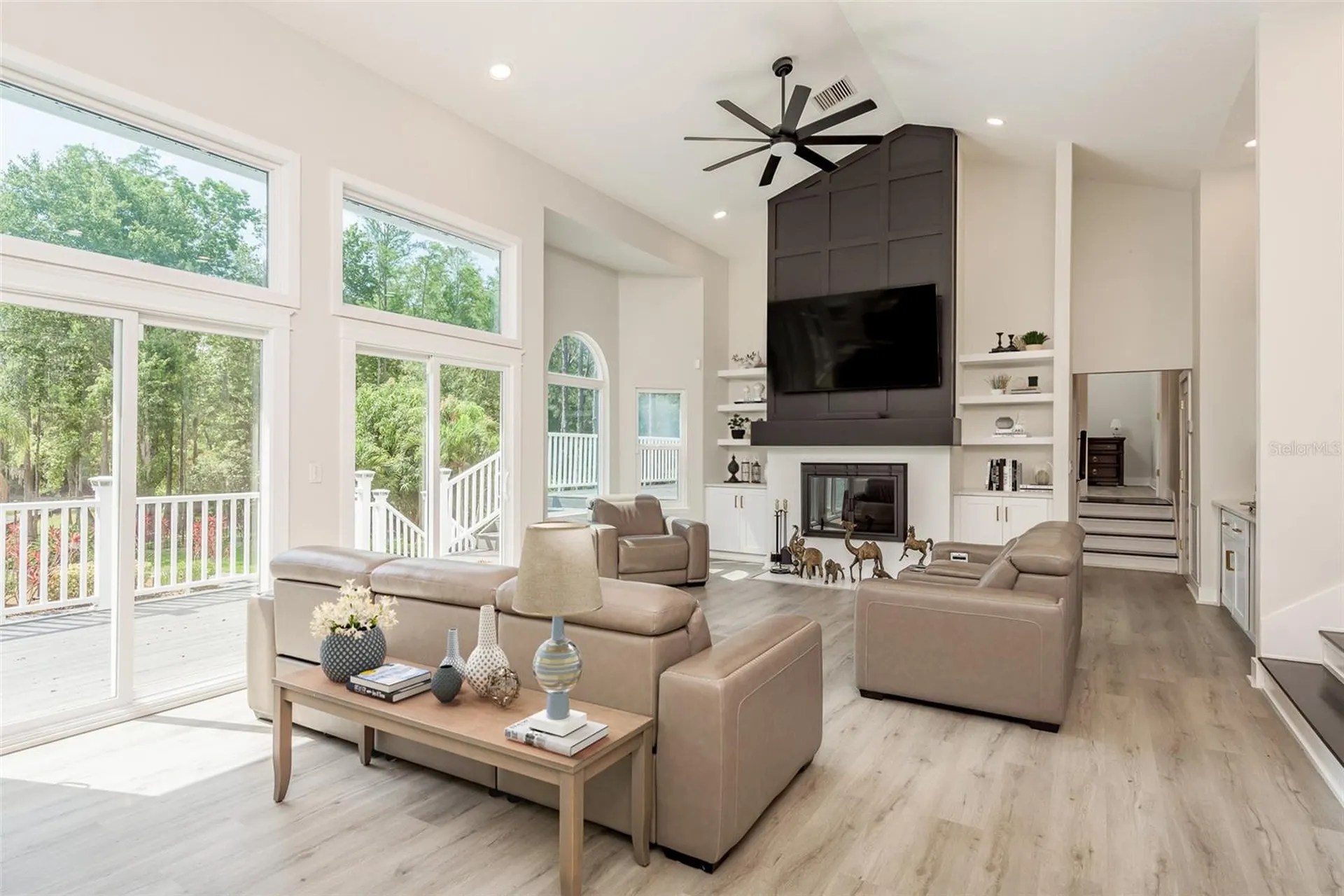 877 Cypress Lakeview Court Tarpon Springs FL 34688