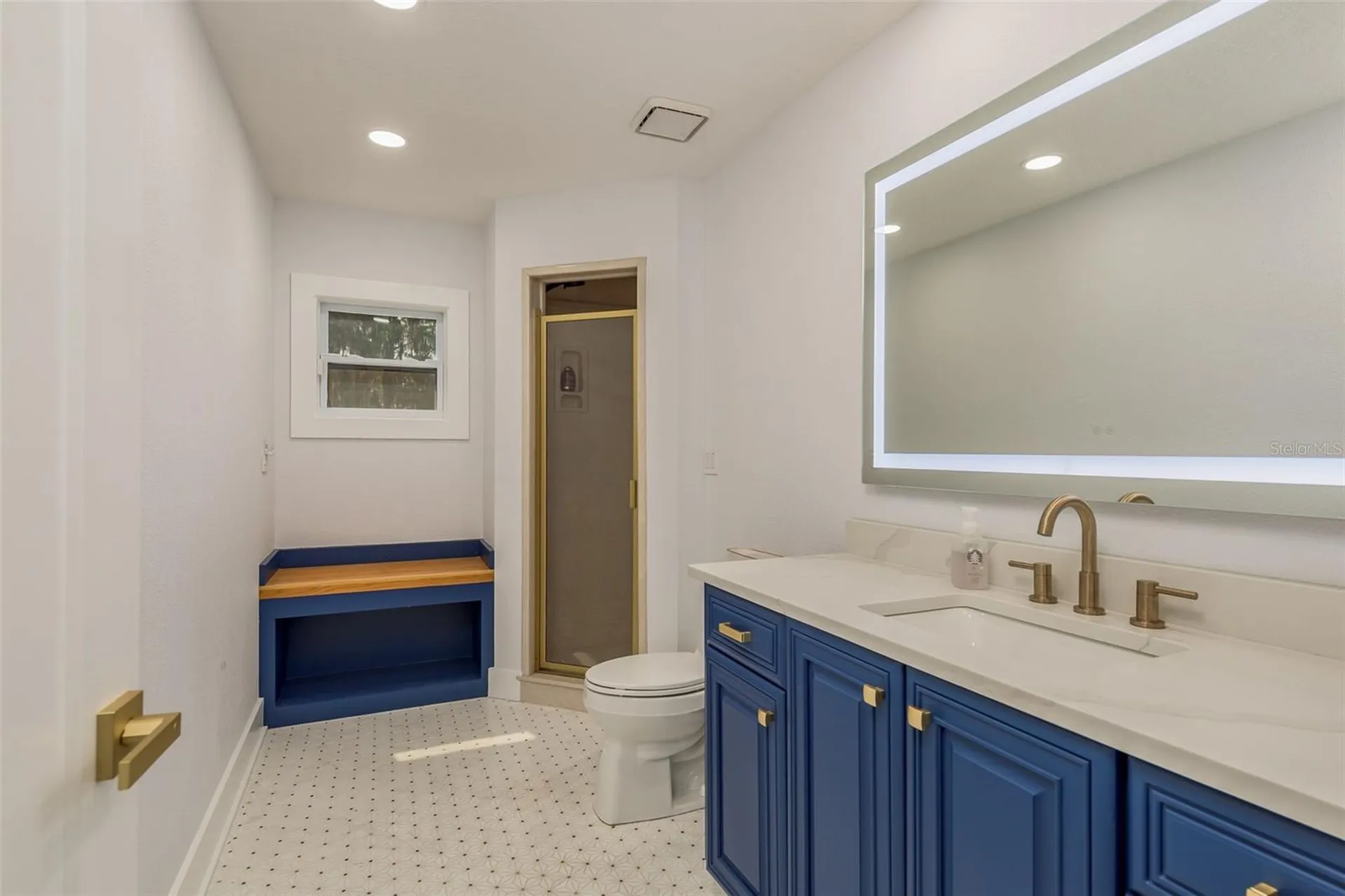 877 Cypress Lakeview Court Tarpon Springs FL 34688