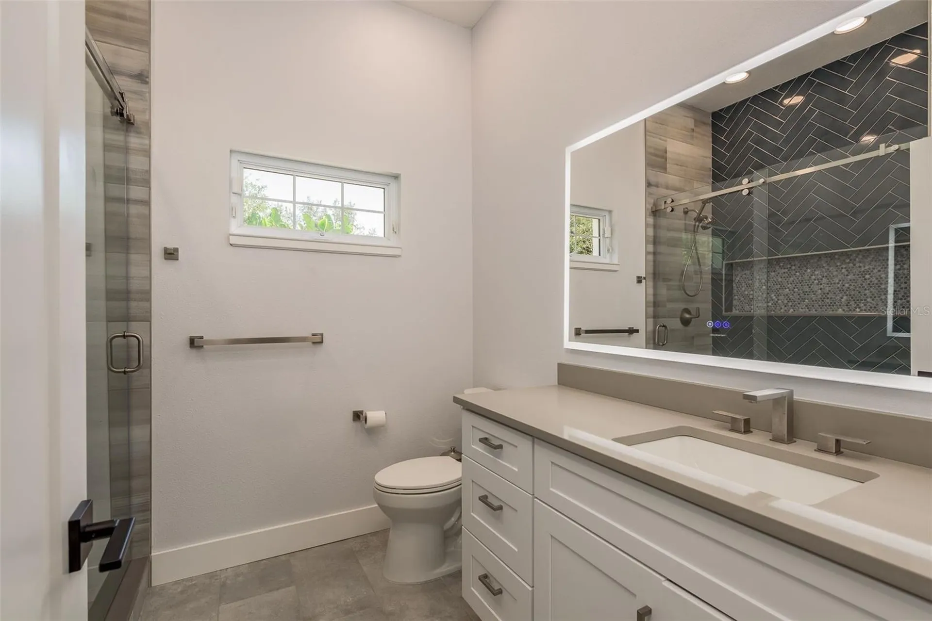 877 Cypress Lakeview Court Tarpon Springs FL 34688