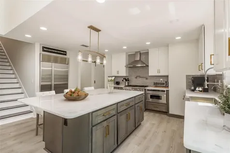 877 Cypress Lakeview Court Tarpon Springs FL 34688