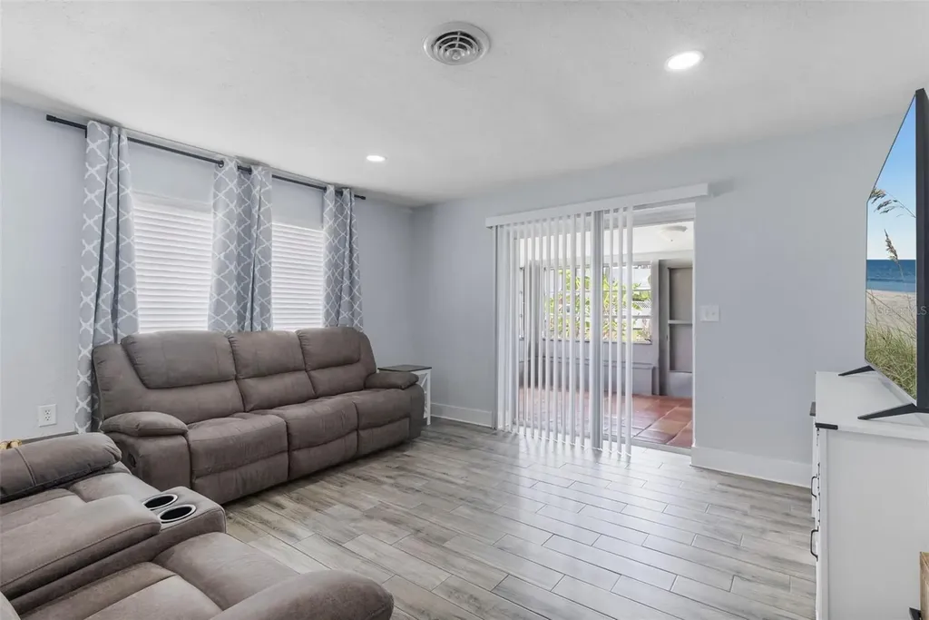 112 Rose Street Venice FL 34293