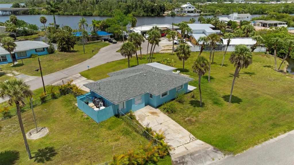 112 Rose Street Venice FL 34293