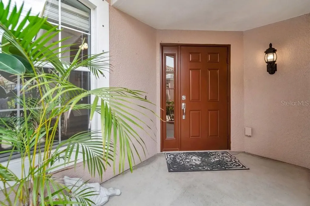 812 Lantern Way Clearwater FL 33765