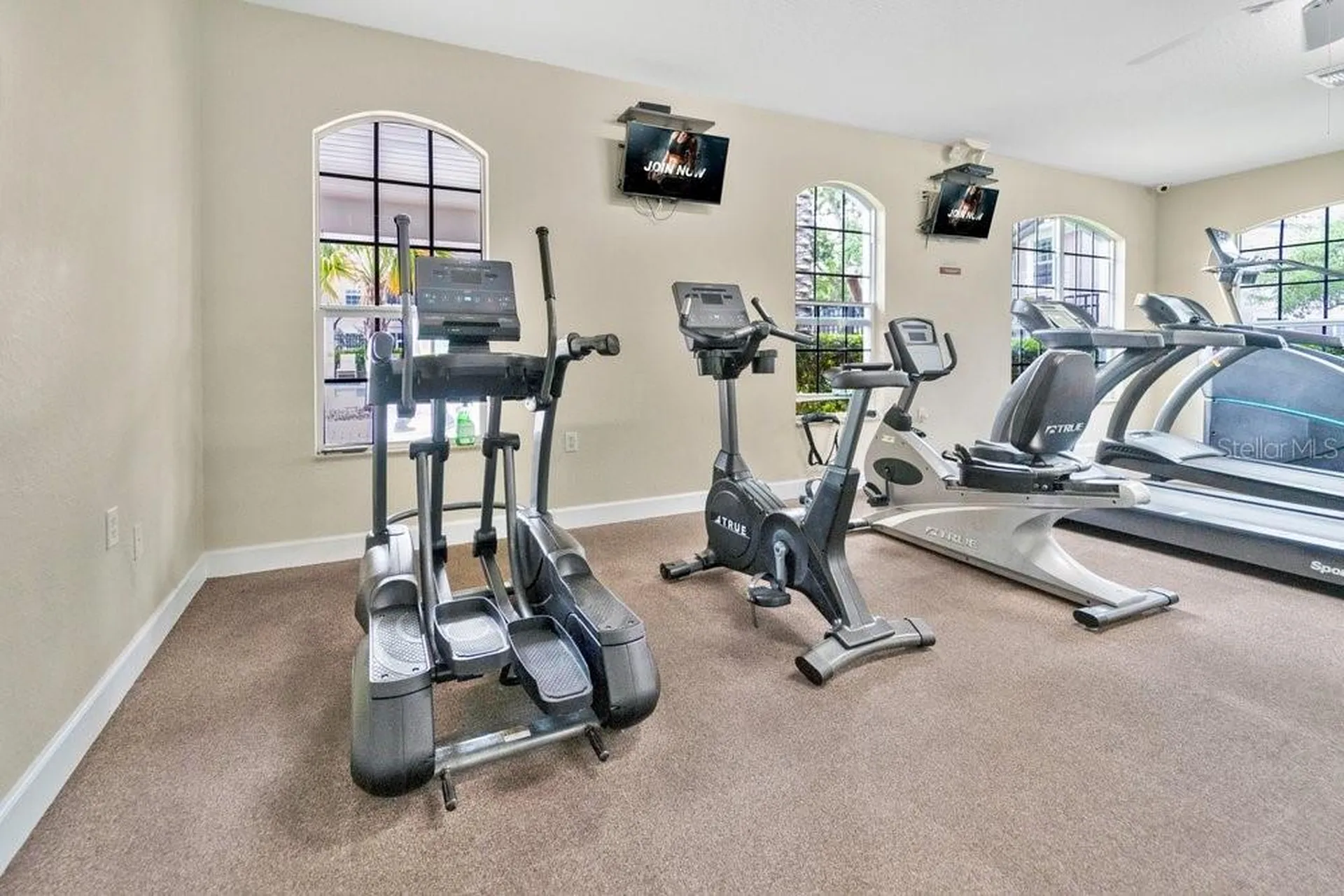 812 Lantern Way Clearwater FL 33765
