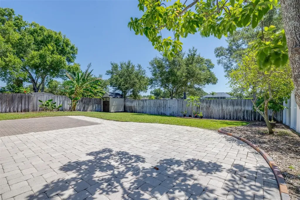 11147 Longhill Drive N Pinellas Park FL 33782