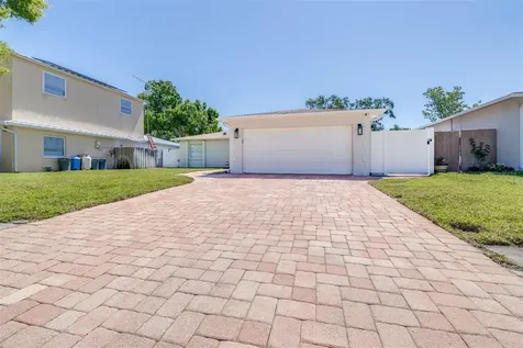 11147 Longhill Drive N Pinellas Park FL 33782
