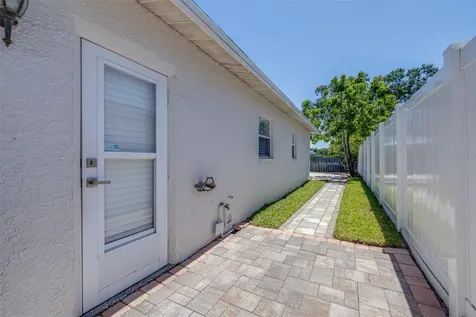 11147 Longhill Drive N Pinellas Park FL 33782