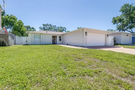 11147 Longhill Drive N Pinellas Park FL 33782