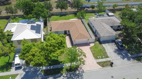 11147 Longhill Drive N Pinellas Park FL 33782