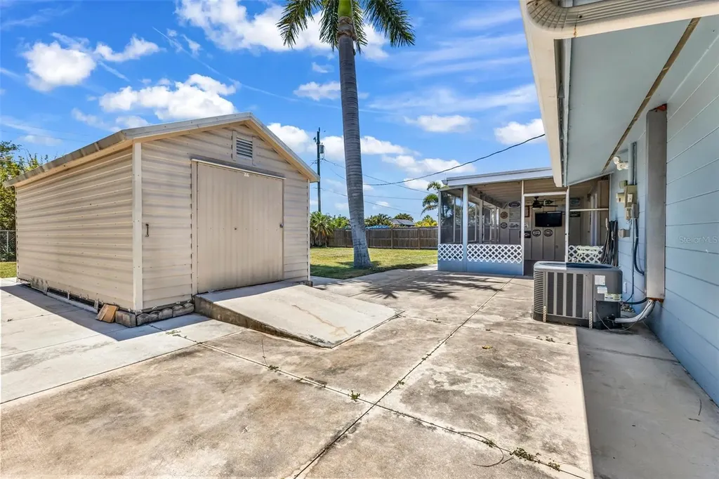 433 Glenridge Avenue NW Port Charlotte FL 33952