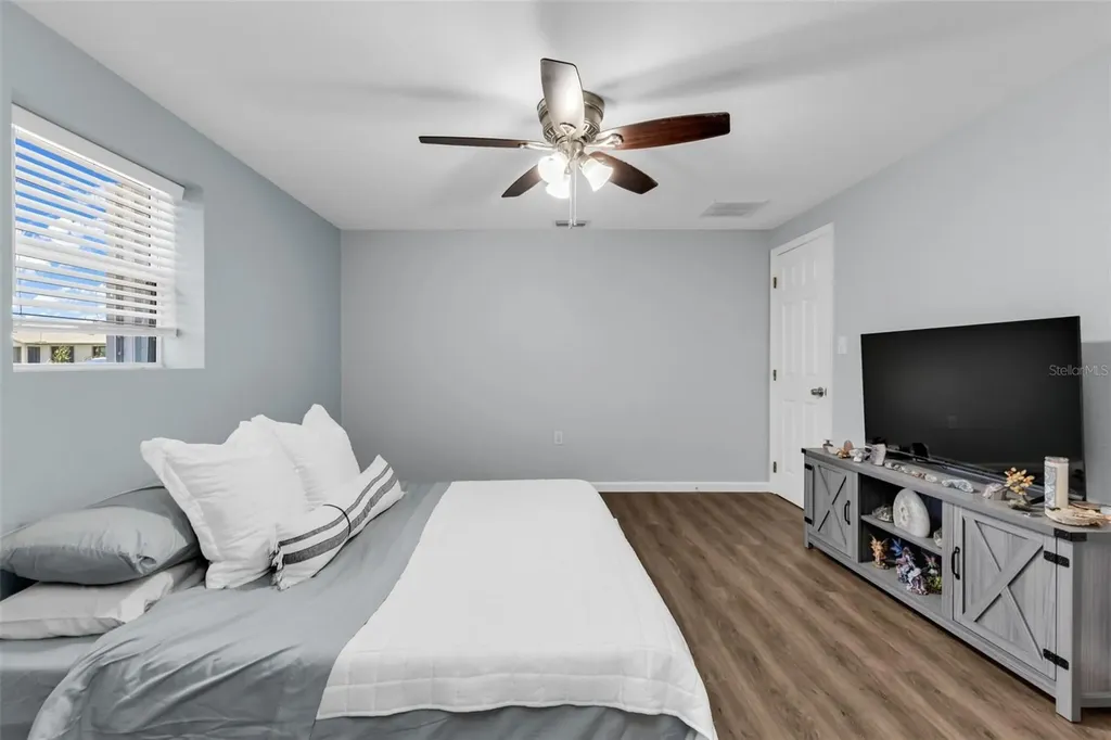 433 Glenridge Avenue NW Port Charlotte FL 33952