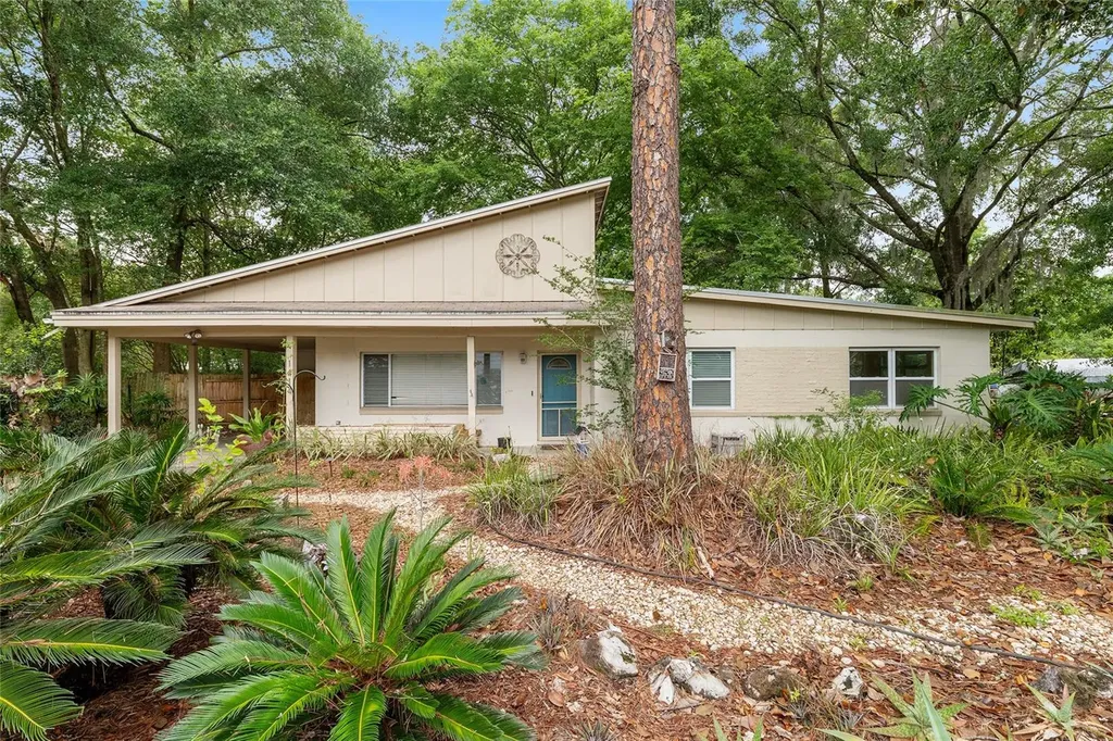 1414 NE 13th Street Gainesville FL 32601