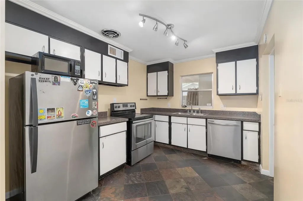 1414 NE 13th Street Gainesville FL 32601